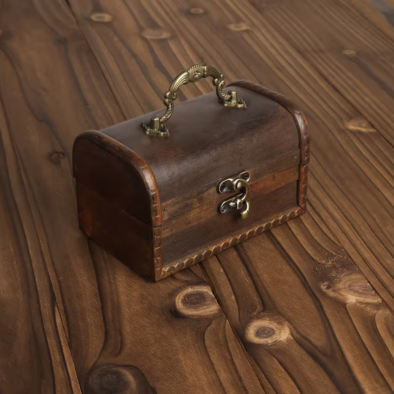 Steampunk - Vintage fa ékszerdoboz zárható fedéllel és ívelt fedéllel