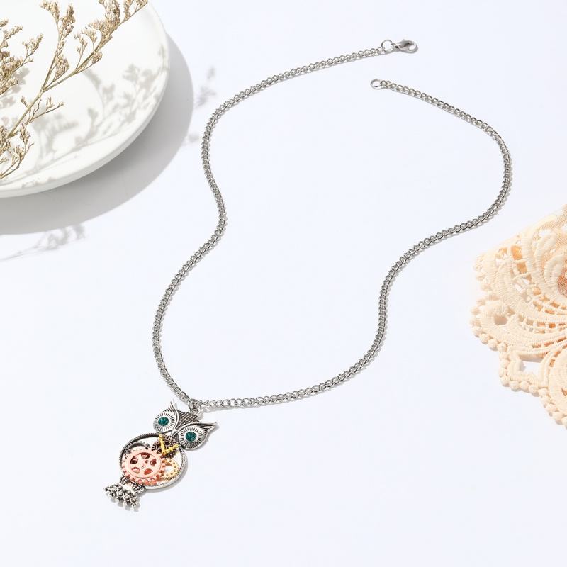Steampunk - Bagoly fogaskerék medál nyaklánc, szürke