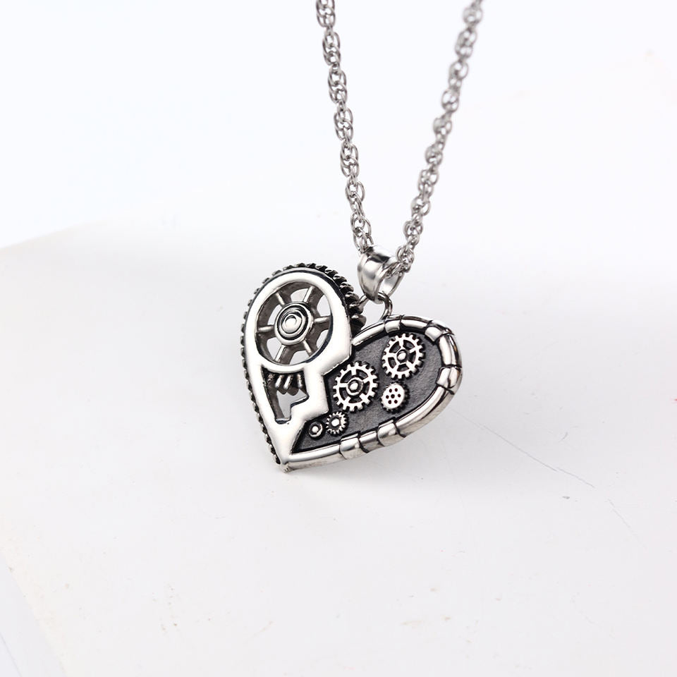 Steampunk - Fogaskerekes szív medál pendant, rozsdamentes acél, ezüst