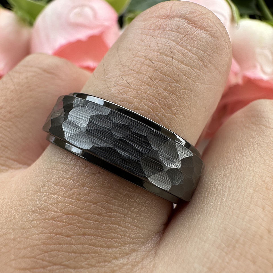Steampunk - Hammered, tungsten fidget gyűrű, 8mm, fekete, 9-es